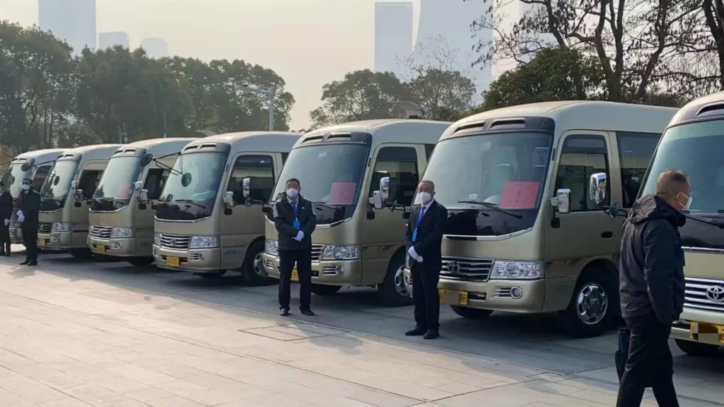 北京考斯特租赁服务公司丨北京考斯特租赁避坑指南